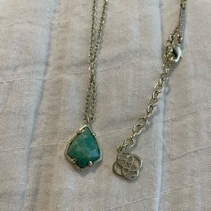 Kendra Scott drop necklace
